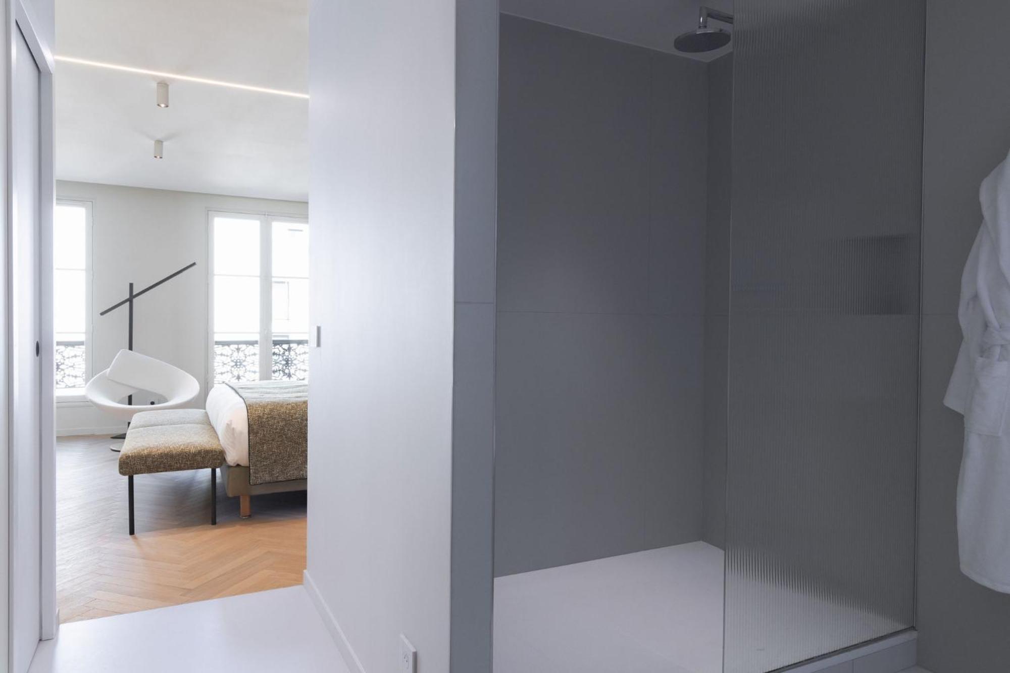 1.75 La Source Hotel Parijs